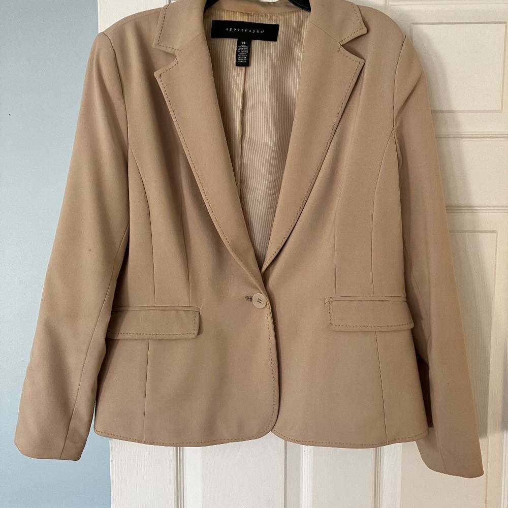 Beige Blazer Apostrophe
